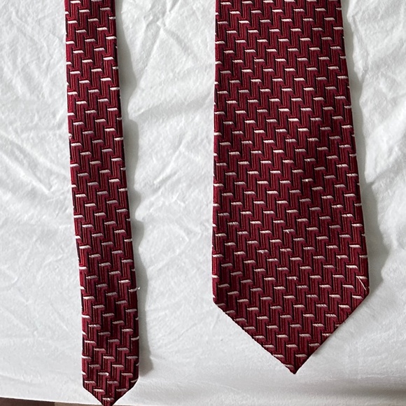 Red Tie - Picture 1 of 2